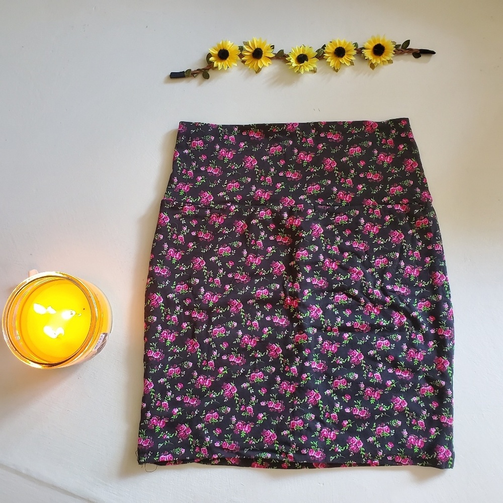 Floral pencil skirt